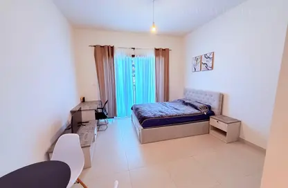 Apartment - 1 Bathroom for rent in Jawaher Residences - Maryam Island - Al Khan - Sharjah