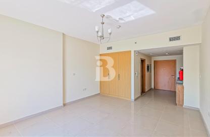 Apartment - Studio - 1 Bathroom for rent in May Residence 3 - May Residence - District 10 - Jumeirah Village Circle - Dubai
