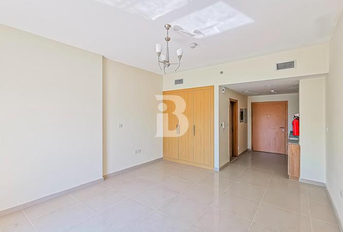 74621053 - Property Image 2