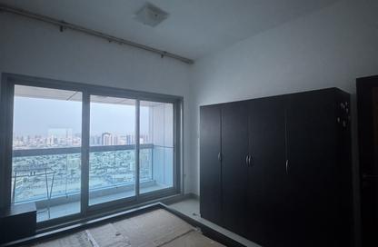 Apartment - 1 - 1 for rent in Corniche Tower - Ajman Corniche Road - Ajman