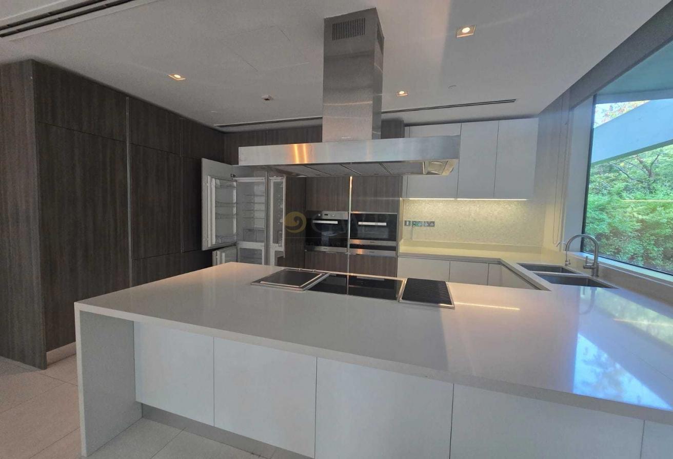 Rare Ground Floor |Wrapped in Lush Greenery|Vacant photo 4