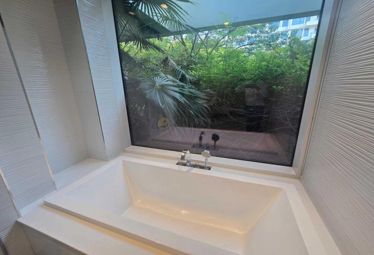 Rare Ground Floor |Wrapped in Lush Greenery|Vacant photo 9