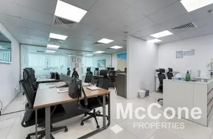 Office Space - Studio for sale in The Binary Tower - Business Bay - Dubai