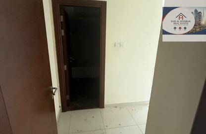 Apartment - 3 Bedrooms - 3 Bathrooms for rent in Al Mamzar Tower - Al Mamzar - Sharjah - Sharjah