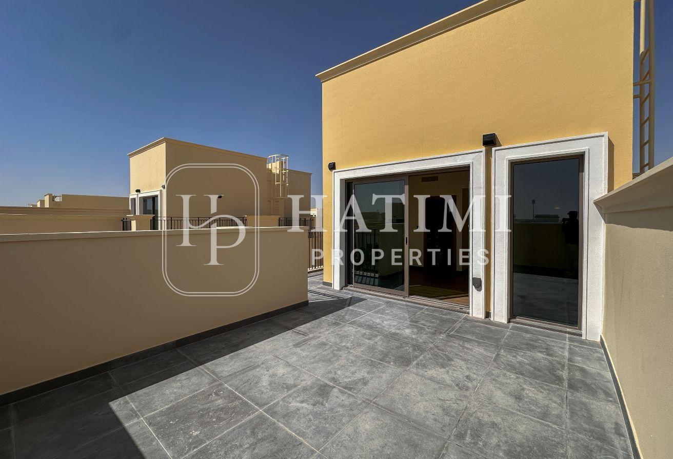 5 Bed Single Row | End-Corner | Spacious Layout photo 16