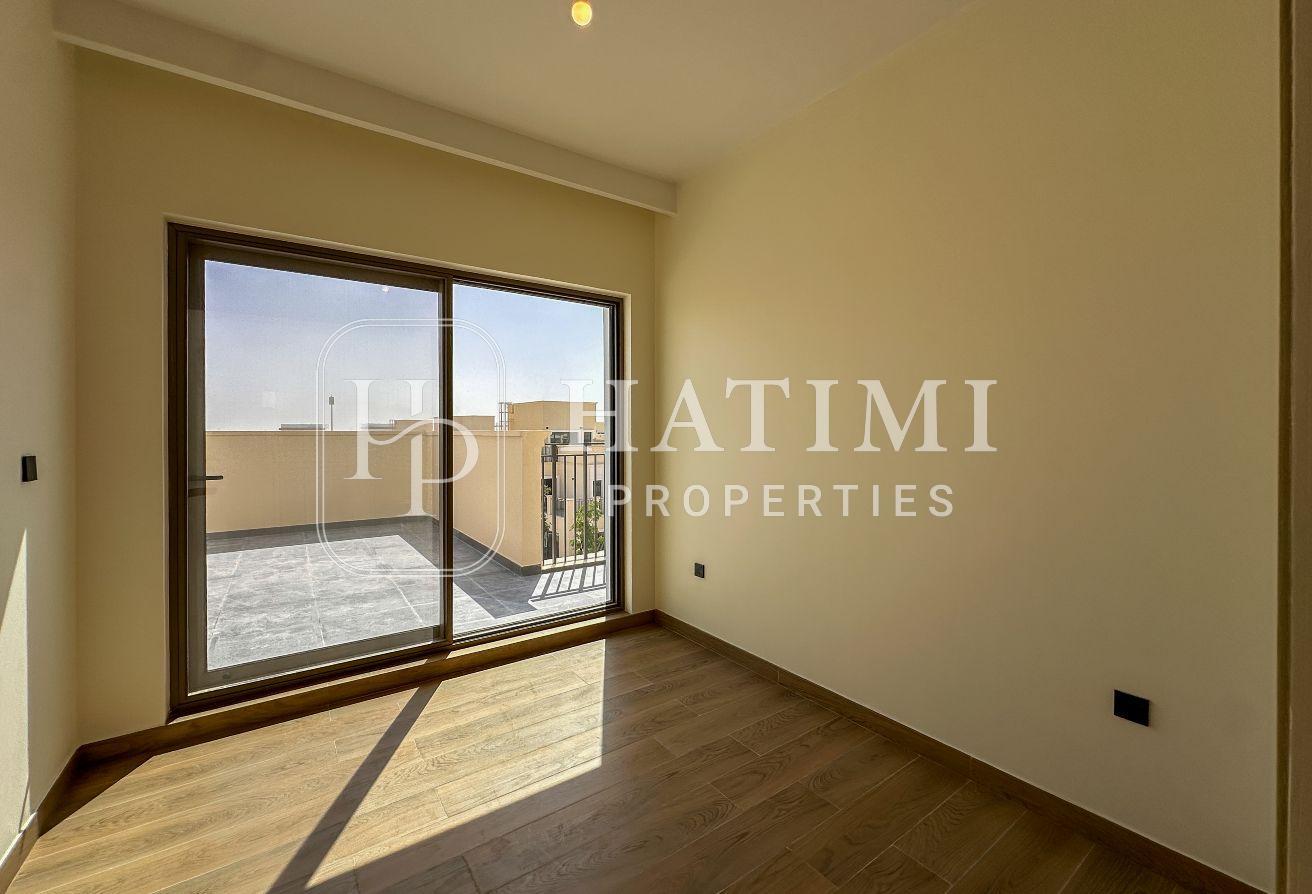 5 Bed Single Row | End-Corner | Spacious Layout photo 14