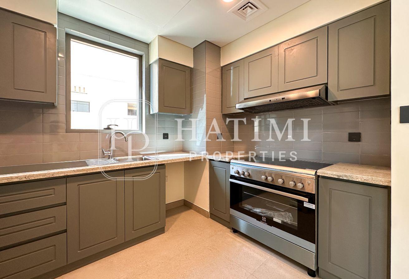 5 Bed Single Row | End-Corner | Spacious Layout photo 7