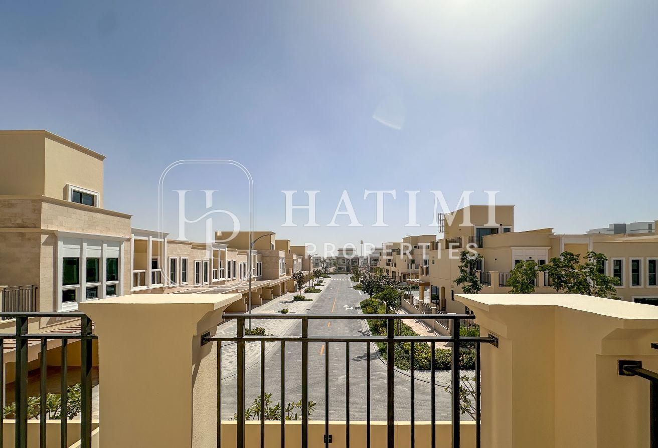 5 Bed Single Row | End-Corner | Spacious Layout photo 17