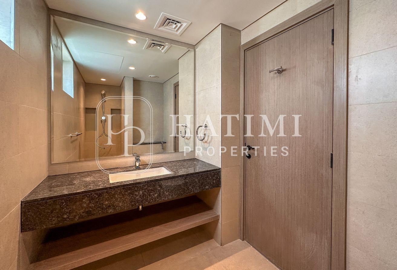 5 Bed Single Row | End-Corner | Spacious Layout photo 26