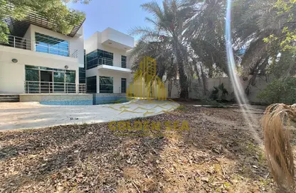 فيلا - 4 غرف نوم - 6 حمامات للايجار في خالدية سنتر - كورنيش الخالدية - الخالدية - أبوظبي