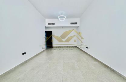 Apartment - 1 Bedroom - 2 Bathrooms for rent in Jumeirah Garden City - Al Satwa - Dubai