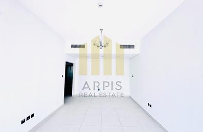 Apartment - 1 - 2 for rent in Dhana 3 - Jumeirah Garden City - Al Satwa - Dubai