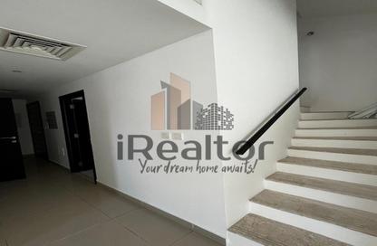 Villa - 5 Bedrooms - 6 Bathrooms for sale in Contemporary Style - Al Reef Villas - Al Reef - Abu Dhabi