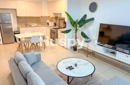 Apartment - 2 Bedrooms - 2 Bathrooms for rent in Hayat Boulevard 1B - Hayat Boulevard 1 - Hayat Boulevard - Town Square - Dubai
