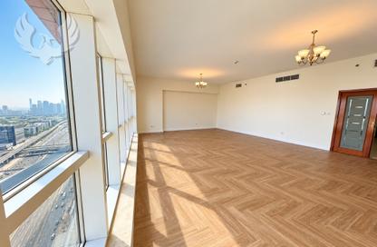 Apartment - 3 - 5 for rent in Dubai Jewel Tower - Dubai Internet City - Dubai