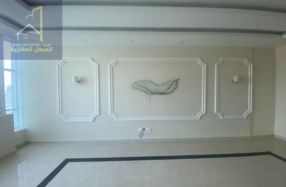 Apartment - 2 - 3 for rent in Al Khan Lagoon Tower - Al Khan Lagoon - Al Khan - Sharjah