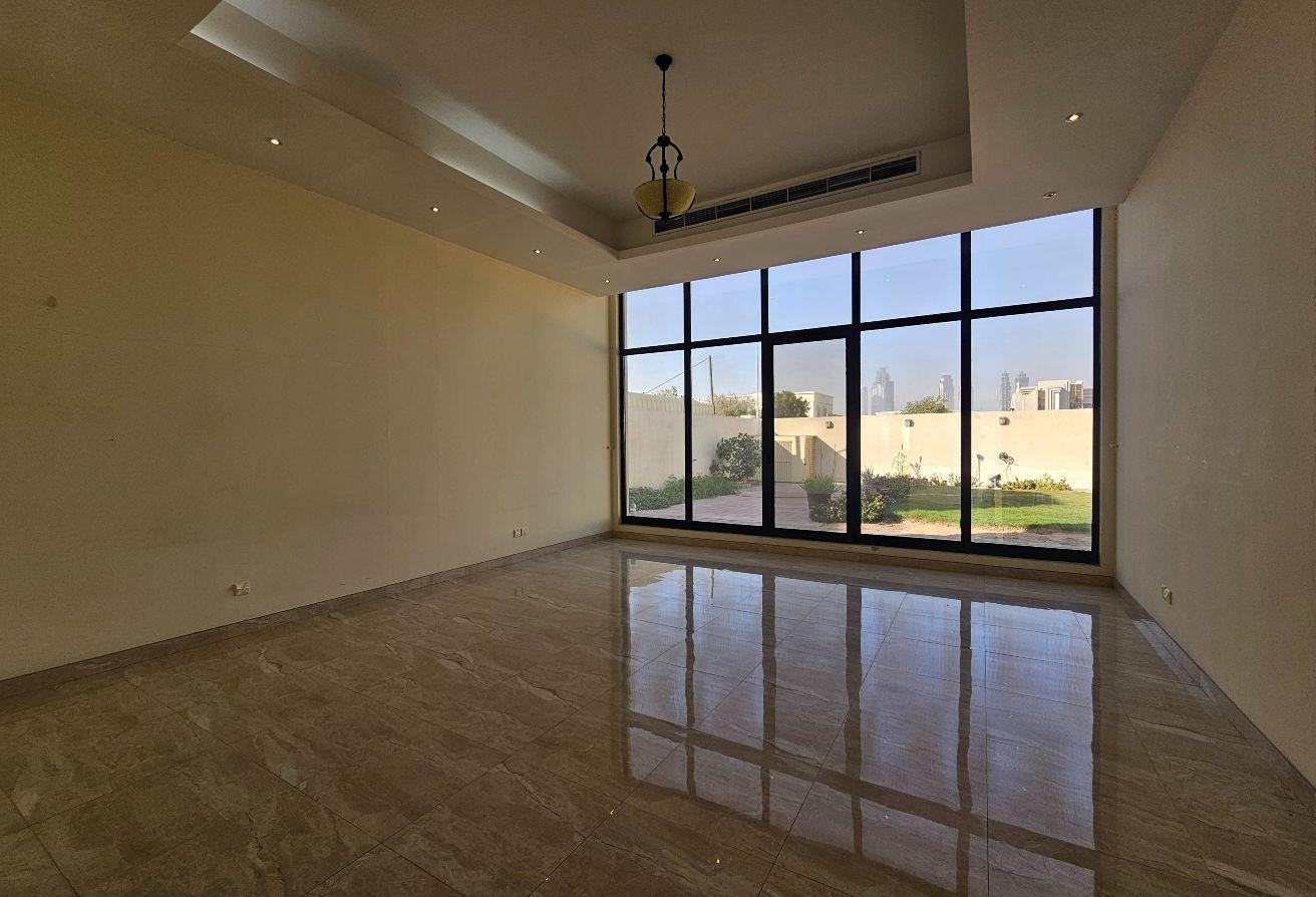 Spacious 3BR | Large living room | 3 Maids rooms photo 4