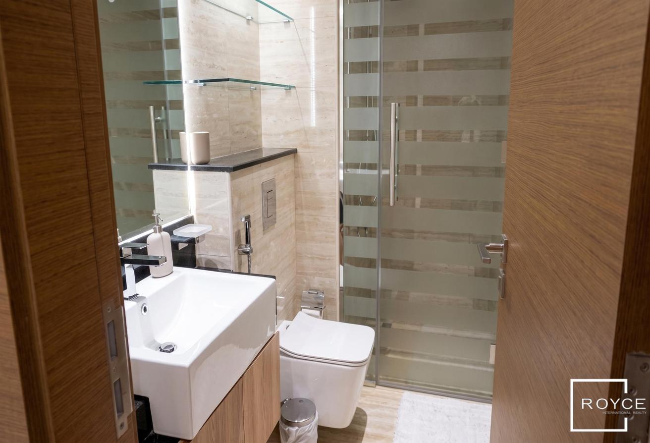 Canal View | High Floor | Fully Furnished photo 16