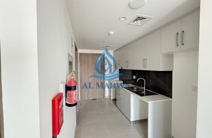 Apartment - Studio - 1 for rent in Jawaher Residences 1 - Jawaher Residences - Maryam Island - Al Khan - Sharjah Apartment - Studio - 1 for rent in Jawaher Residences 1 - Jawaher Residences - Maryam Island - Al Khan - Sharjah