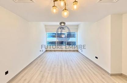Apartment - 2 - 2 for rent in Millennium Executive Tower - Sheikh Zayed Road - Dubai