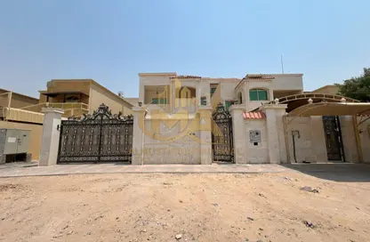 فيلا - 5 غرف نوم - 7 حمامات للبيع في 2 المويهات - المويهات - عجمان