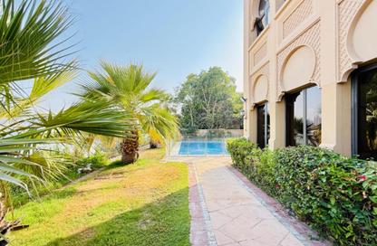 Villa - 6 Bedrooms - 6 Bathrooms for rent in Signature Villas Frond C - Signature Villas - Palm Jumeirah - Dubai