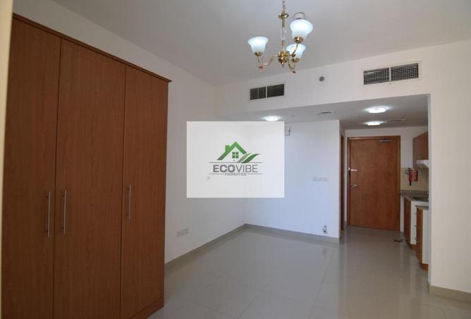 73844396 - Property Image 2