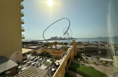 Apartment - 3 Bedrooms - 4 Bathrooms for sale in Rimal 6 - Rimal - Jumeirah Beach Residence - Dubai