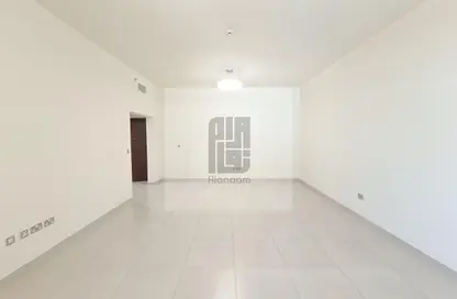 Apartment - 2 Bedrooms - 2 Bathrooms for rent in Capital Centre - Abu Dhabi
