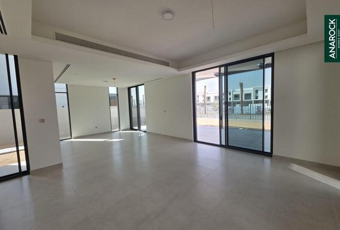 53572958 - Property Image 2