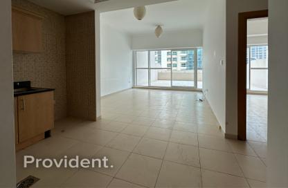 Apartment - 1 - 1 for rent in Mayfair Residency - Business Bay - Dubai