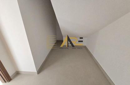 Villa - 4 - 5 for rent in Shomous Residential Complex - Sharjah Garden City - Sharjah Villa - 4 - 5 for rent in Shomous Residential Complex - Sharjah Garden City - Sharjah