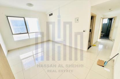 Apartment - 1 Bedroom - 1 Bathroom for rent in Muwailih Building - Muwaileh - Sharjah