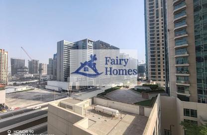 Apartment - Studio - 1 for rent in Burj Al Nujoom - Downtown Dubai - Dubai
