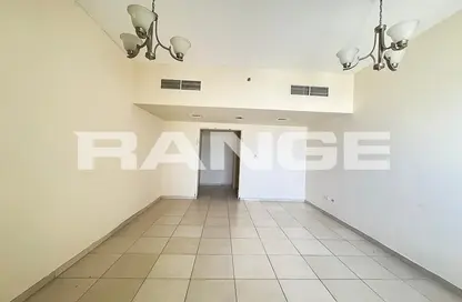 شقة - 2 غرف نوم - 3 حمامات للايجار في مبنى سانرايز - واحة دبي للسيليكون - دبي