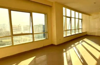 Apartment - 2 Bedrooms - 4 Bathrooms for rent in Ali Mousa Tower 1 - Al Majaz 2 - Al Majaz - Sharjah