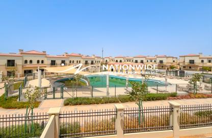 Townhouse - 3 - 5 for rent in Bloom Living - Zayed City (Khalifa City C) - Khalifa City - Abu Dhabi