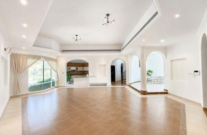 Villa - 5 Bedrooms - 7 Bathrooms for rent in Umm Suqeim 2 Villas - Umm Suqeim 2 - Umm Suqeim - Dubai
