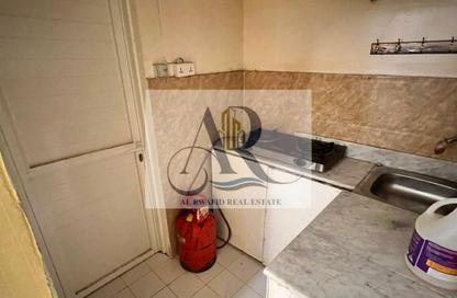 سكن عمال - استوديو - 8 حمامات للايجار في الجرف 2 - الجرف - عجمان وسط المدينة - عجمان
