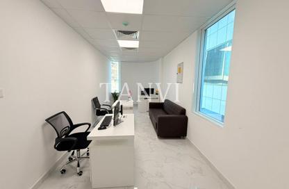 Co-working space - Studio - 1 for rent in Fatima Mohammad Ahmad Bin Suleiman Building - Al Raffa - Bur Dubai - Dubai