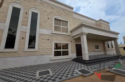 فيلا - 6 غرف نوم للايجار في حدائق الإمارات 1 - القوز - دبي فيلا - 6 غرف نوم للايجار في حدائق الإمارات 1 - القوز - دبي