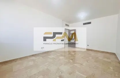 Apartment - 2 Bedrooms - 2 Bathrooms for rent in Hamdan Street - Abu Dhabi