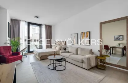 Apartment - 1 Bathroom for rent in LIV Residence - Dubai Marina - Dubai