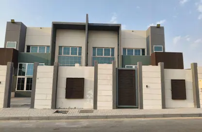 فيلا - 5 غرف نوم - 5 حمامات للبيع في الرقيبة - السيوح - الشارقة