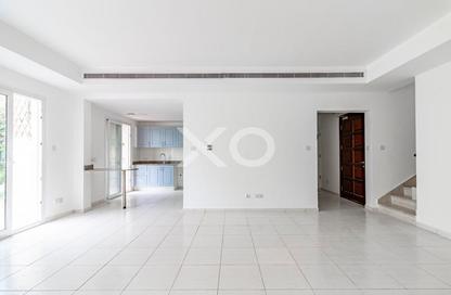 Villa - 3 Bedrooms - 3 Bathrooms for rent in Springs 1 - The Springs - Dubai
