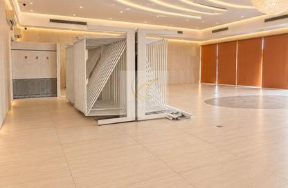 Shop - Studio - 1 for rent in Dar Al-Khabeesi - Al Muraqqabat - Deira - Dubai