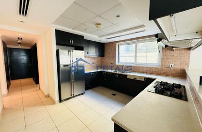 Villa - 3 Bedrooms - 4 Bathrooms for rent in District 8 - Jumeirah Park - Dubai