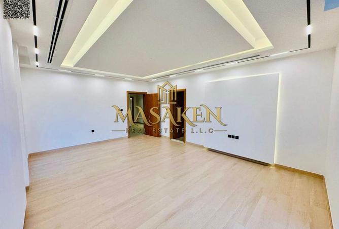 72316427 - Property Image 3