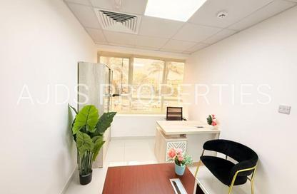 Office Space - Studio - 1 Bathroom for rent in Silver Home Building - Hor Al Anz - Deira - Dubai