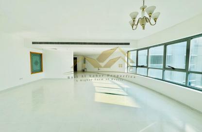 Apartment - 3 - 4 for rent in Al Hudaiba - Bur Dubai - Dubai